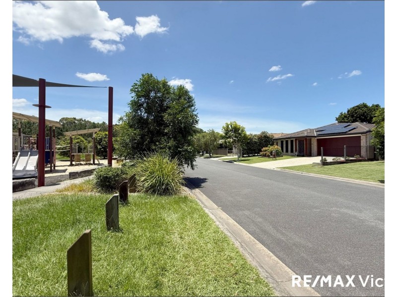 14 Parkway Crescent, Caboolture QLD 4510