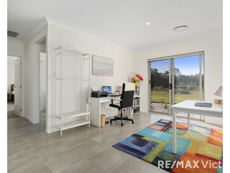 6 Peakview Drive, Caboolture QLD 4510