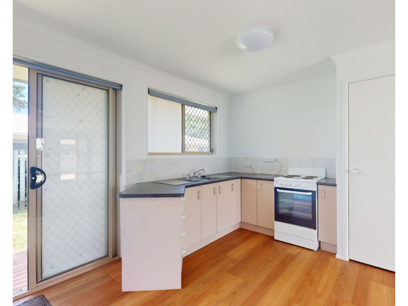 1/38 Wallace Street North, Caboolture QLD 4510