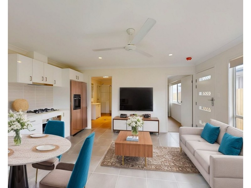 2/9 Vincent, Caboolture QLD 4510