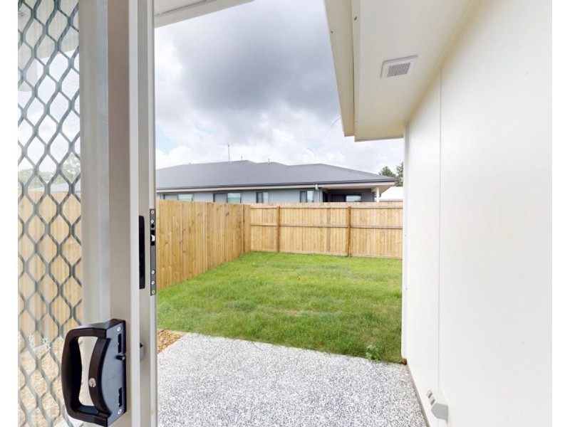 2/9 Vincent, Caboolture QLD 4510