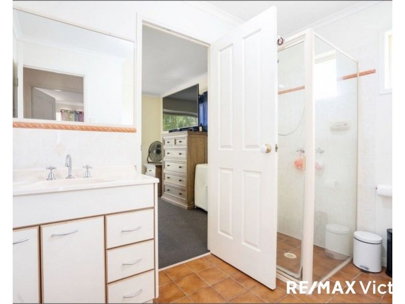 2 Beagle Avenue, Banksia Beach QLD 4507