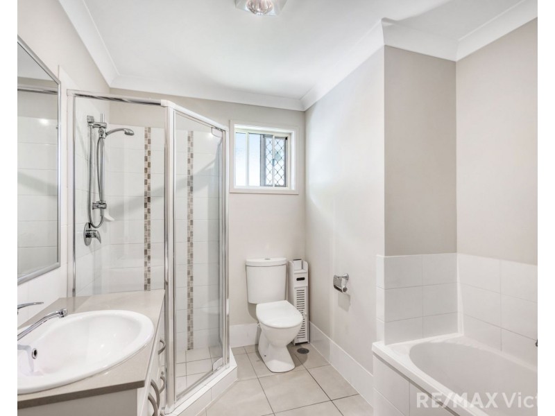 4/9 Progress Avenue, Beachmere QLD 4510