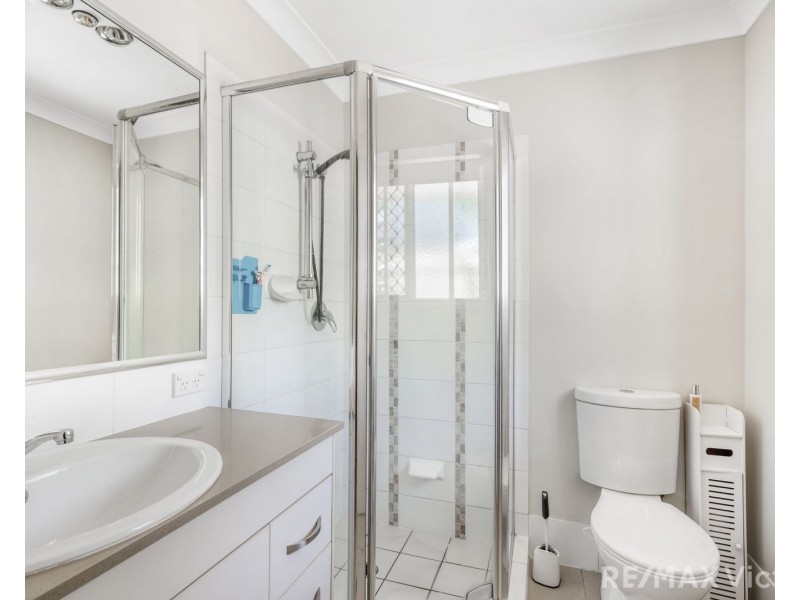 4/9 Progress Avenue, Beachmere QLD 4510
