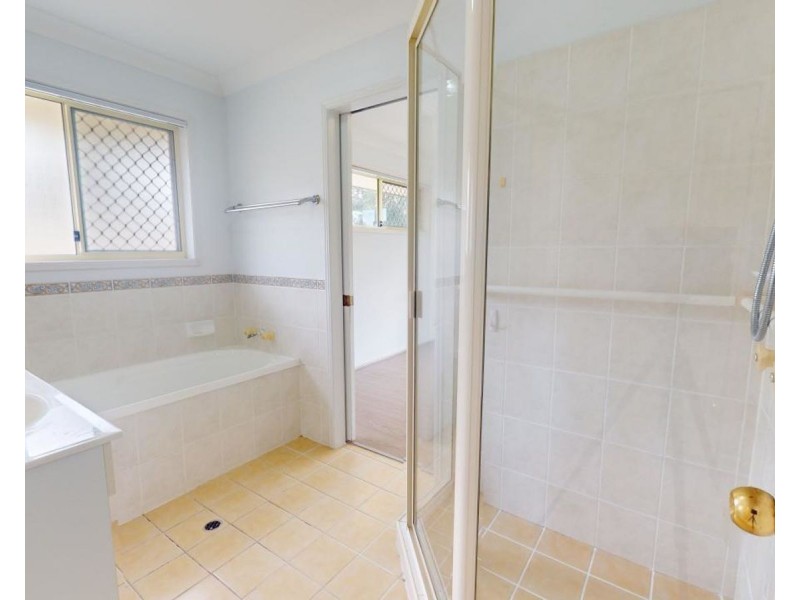 5 Barossa Cres, Caboolture South QLD 4510