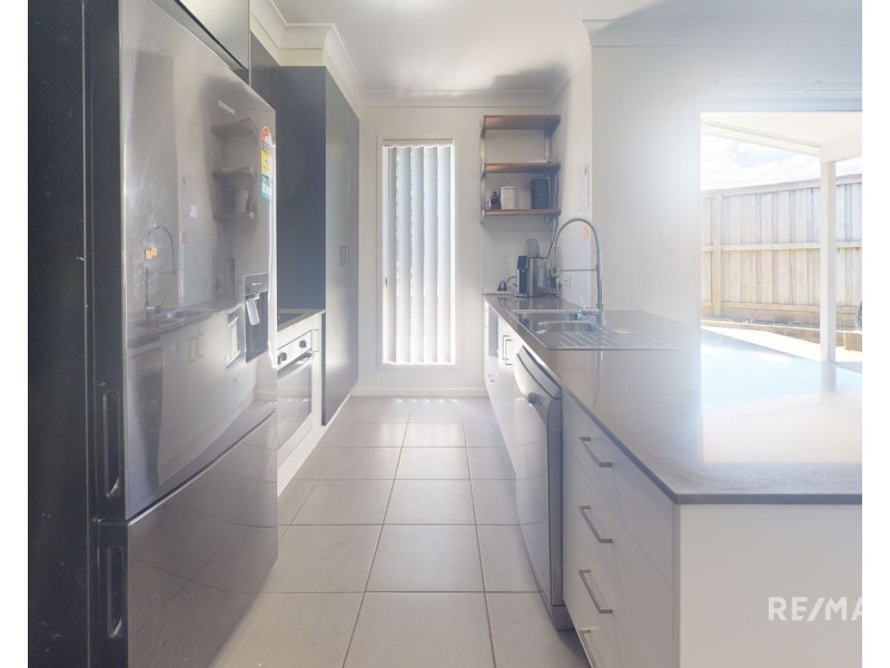 2/48 Coogera Court, Morayfield QLD 4506