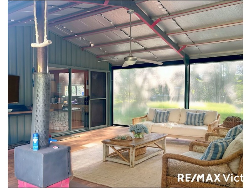 13 Griffin Road, Blackbutt QLD 4306