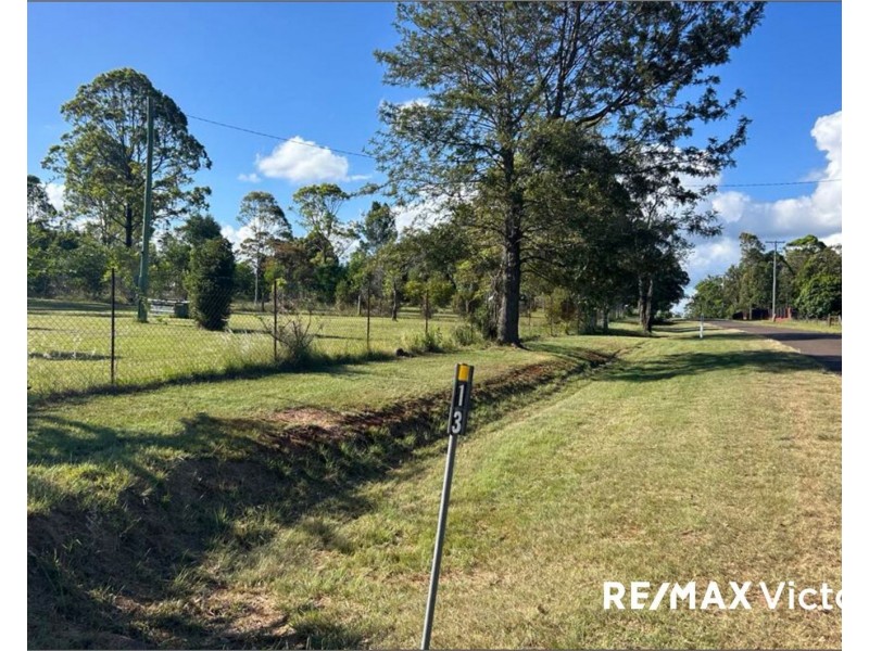 13 Griffin Road, Blackbutt QLD 4306