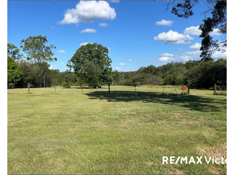 13 Griffin Road, Blackbutt QLD 4306