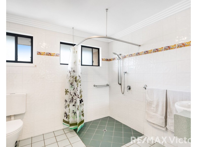 65 Avon Avenue, Banksia Beach QLD 4507