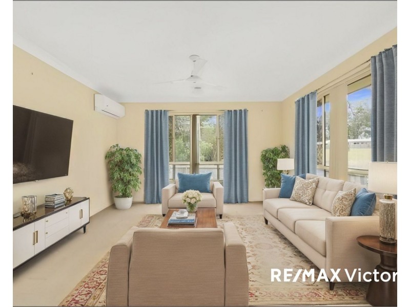 16 Silkyoak Drive, Morayfield QLD 4506