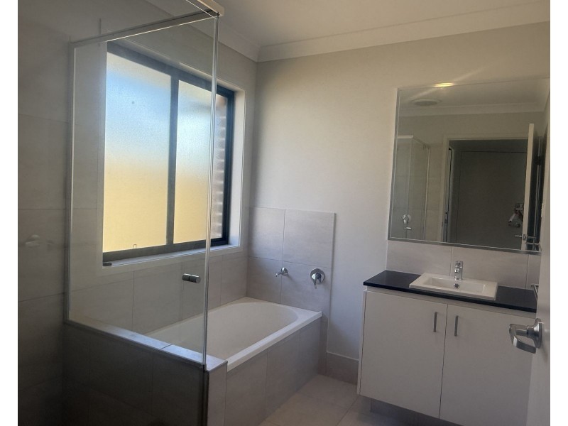 40 Simpatico Street, Morayfield QLD 4506