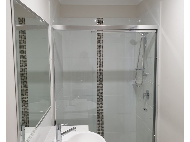 1&2/10 Bonney Close, Morayfield QLD 4506