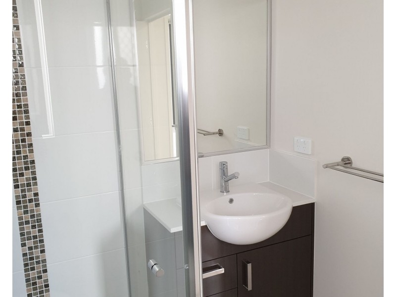 1&2/10 Bonney Close, Morayfield QLD 4506