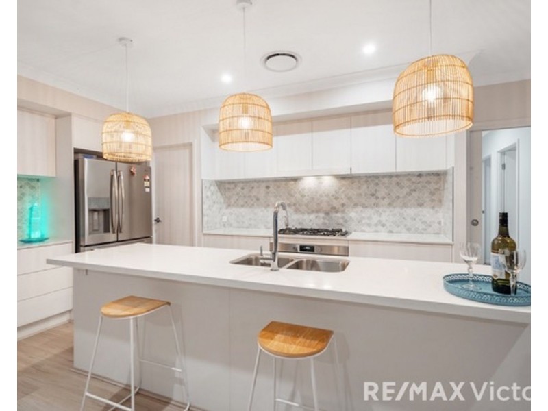 298 Freshwater Drive, Banksia Beach QLD 4507