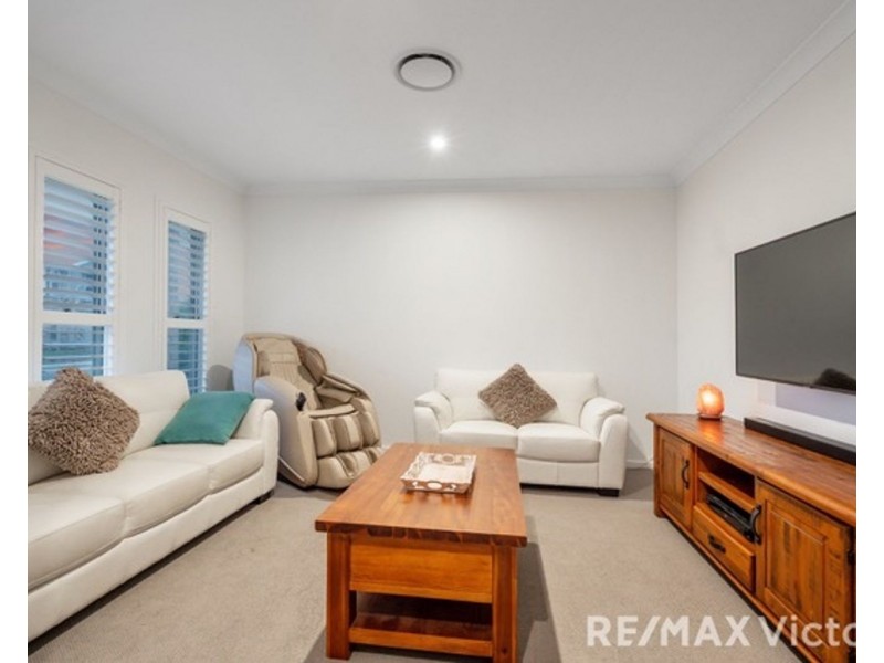 298 Freshwater Drive, Banksia Beach QLD 4507