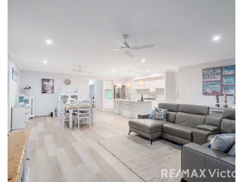 298 Freshwater Drive, Banksia Beach QLD 4507