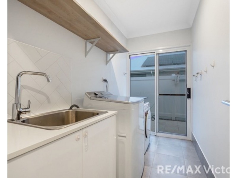 298 Freshwater Drive, Banksia Beach QLD 4507