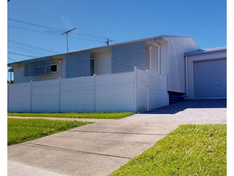61a Griffith Street, Scarborough QLD 4020