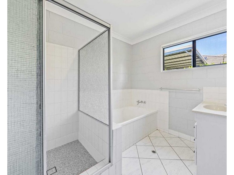 17 Delisser Ave, Toorbul QLD 4510