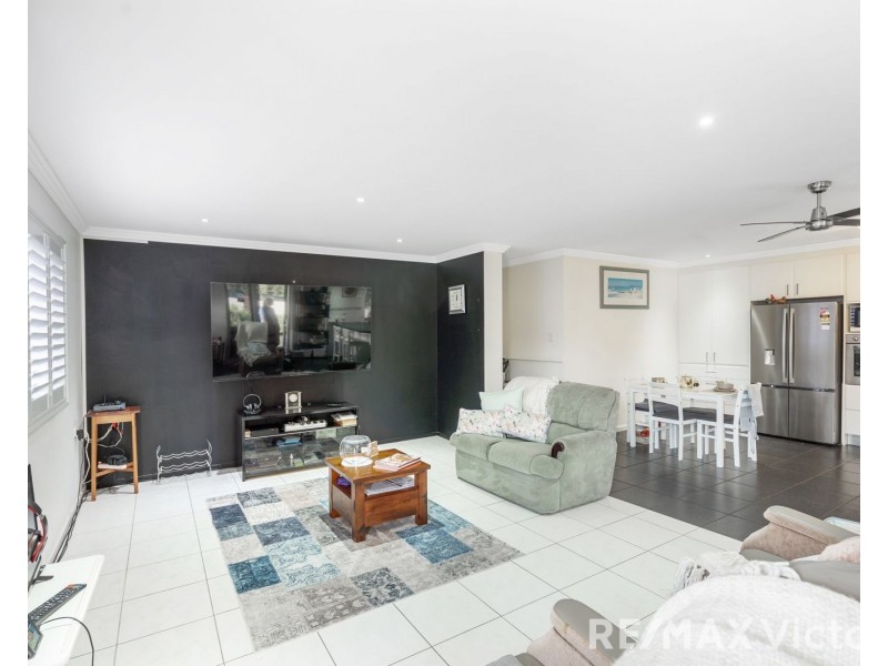 15 Sandpiper Street, Beachmere QLD 4510