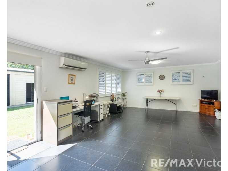 15 Sandpiper Street, Beachmere QLD 4510