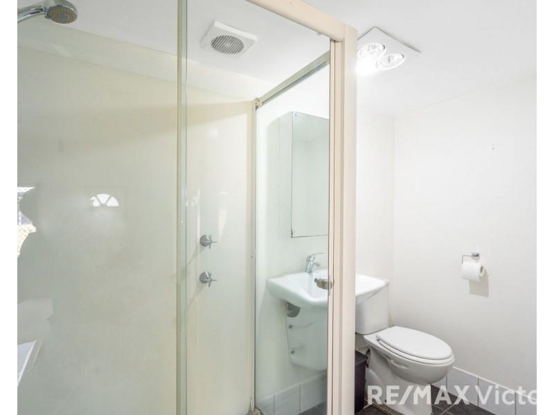 15 Sandpiper Street, Beachmere QLD 4510