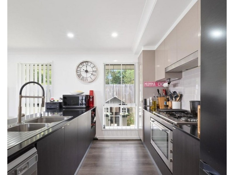 15 Dora Street, Morayfield QLD 4506