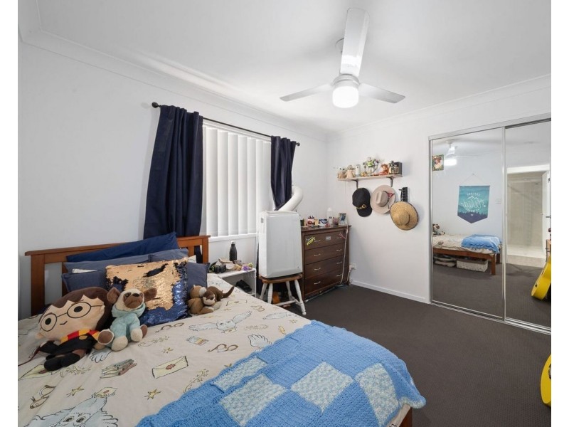 15 Dora Street, Morayfield QLD 4506