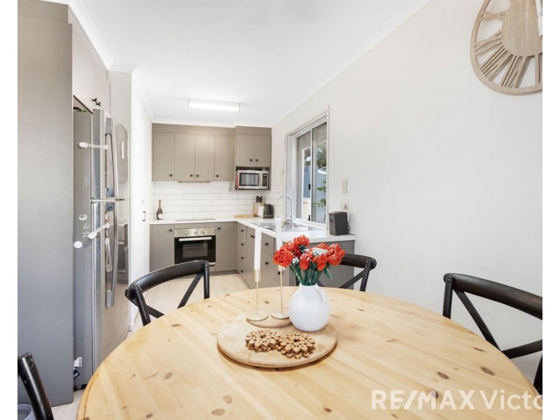 17 Gibson Street, Beachmere QLD 4510
