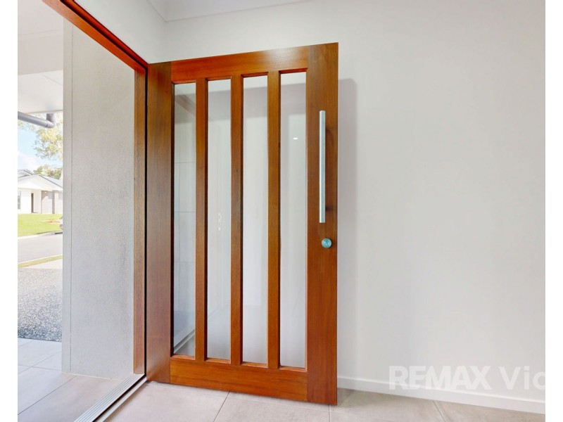 19 Naretha Court, Morayfield QLD 4506