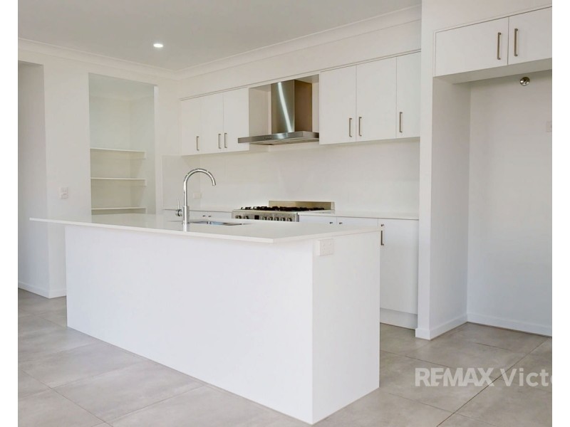 19 Naretha Court, Morayfield QLD 4506