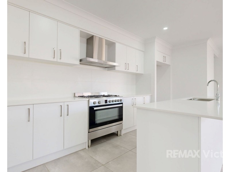 19 Naretha Court, Morayfield QLD 4506