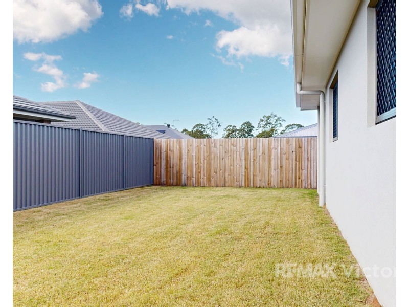 19 Naretha Court, Morayfield QLD 4506