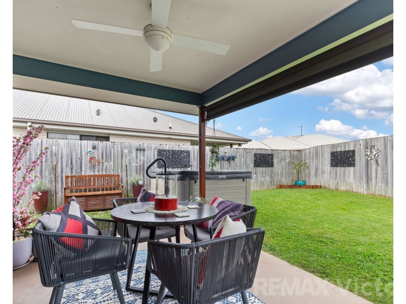 2/11 Nandina Court, Morayfield QLD 4506