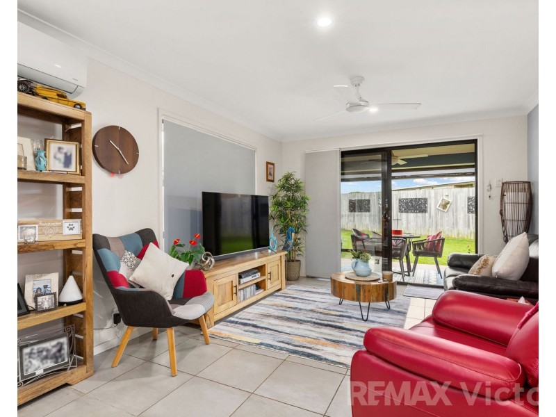 2/11 Nandina Court, Morayfield QLD 4506