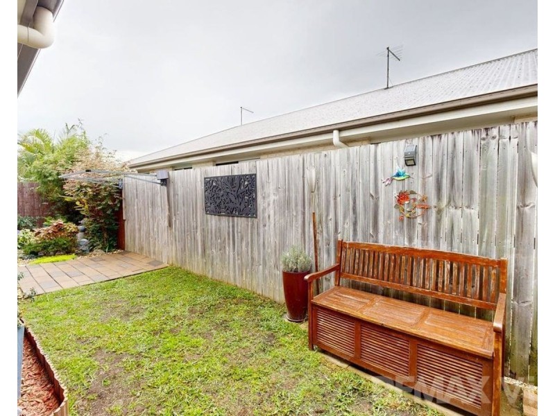 2/11 Nandina Court, Morayfield QLD 4506