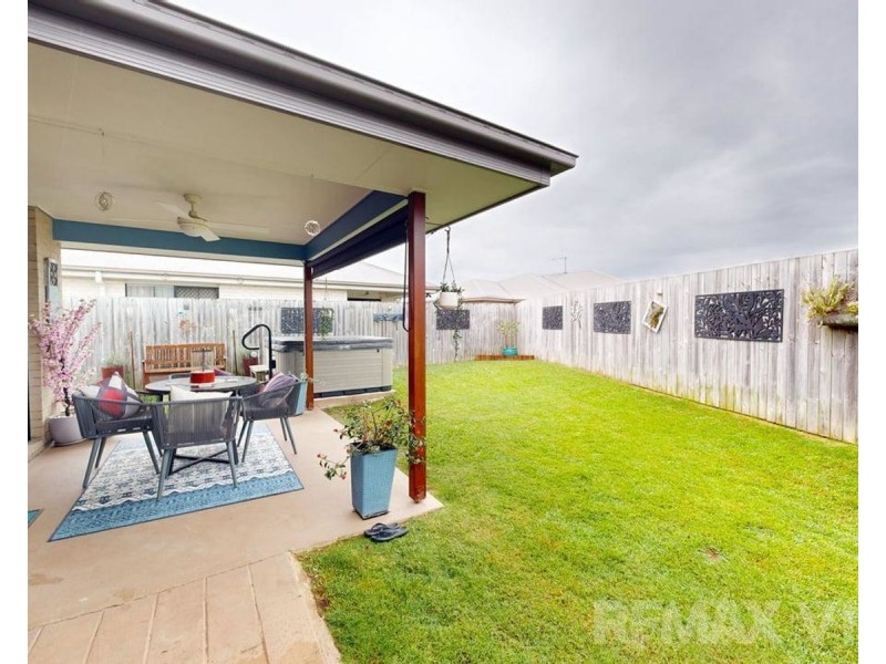 2/11 Nandina Court, Morayfield QLD 4506