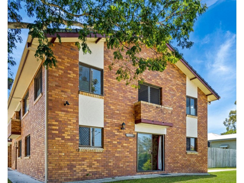 2/45 Lower King Street, Caboolture QLD 4510