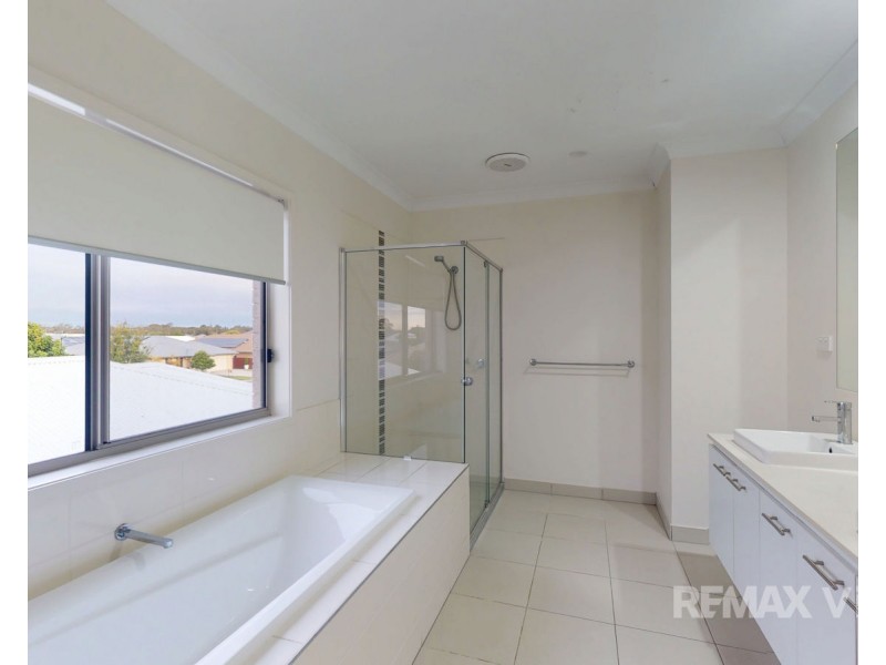 13 Raff Road, Caboolture South QLD 4510