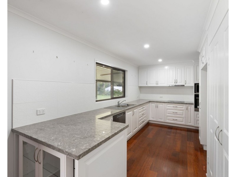 9 Mcloughlin Road, Morayfield QLD 4506