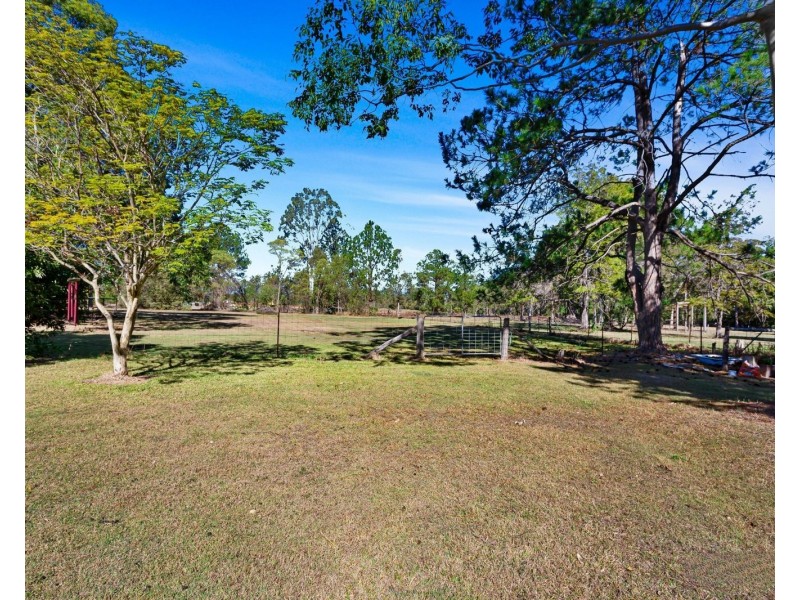 9 Mcloughlin Road, Morayfield QLD 4506