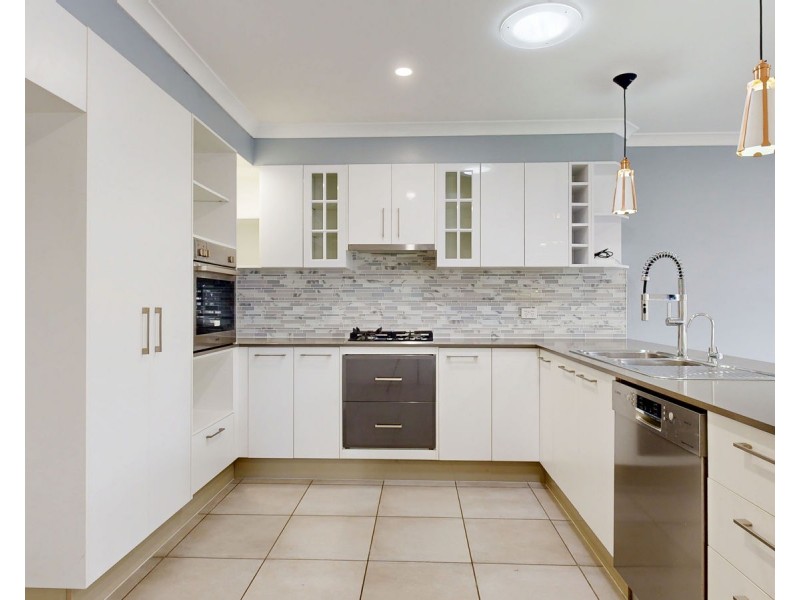 2/11 Nandina Court, Morayfield QLD 4506