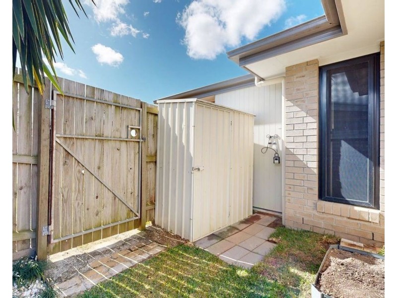 2/11 Nandina Court, Morayfield QLD 4506