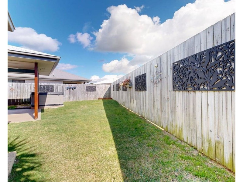 2/11 Nandina Court, Morayfield QLD 4506