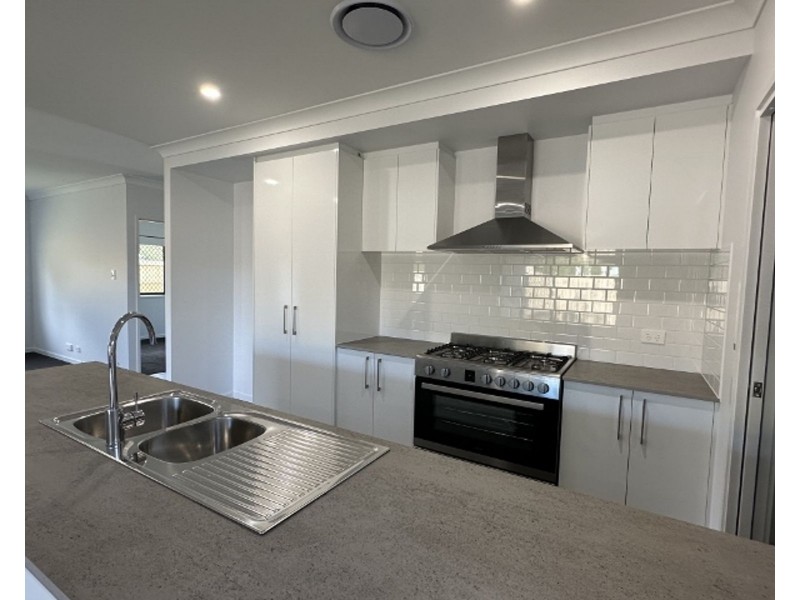 31 Thornhill Road, Morayfield QLD 4506