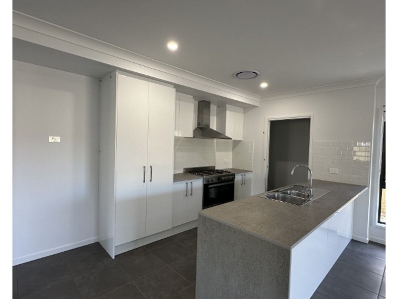 31 Thornhill Road, Morayfield QLD 4506