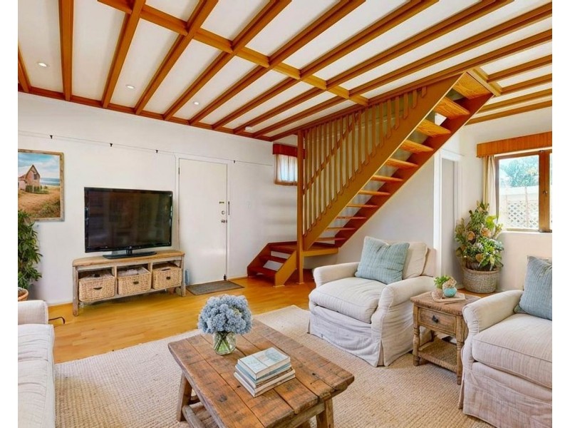 6 McPherson Street, Caboolture QLD 4510