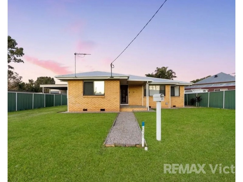 39 Railway Parade, Caboolture QLD 4510