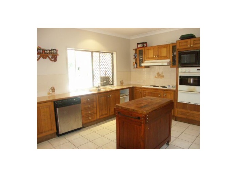 2 Mansfield Rd, Elimbah QLD 4516